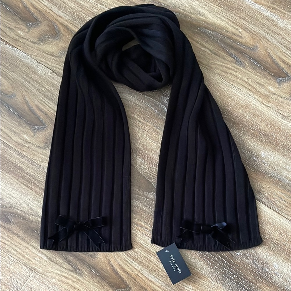 Kate Spade Velvet Bow Knit Ribbed Scarf NWT